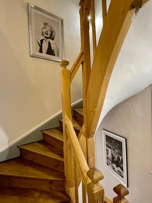 Suites Mana - La Perle Des Isles , Superbe Maison Art Deco Avec Balneotherapie เรเธล ภายนอก รูปภาพ