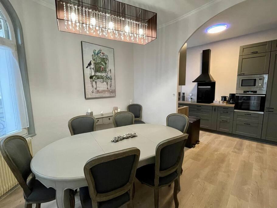 Suites Mana - La Perle Des Isles , Superbe Maison Art Deco Avec Balneotherapie เรเธล ภายนอก รูปภาพ